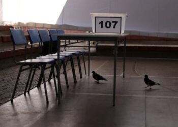 Mesa de votación en Santiago de Chile (Reuters)