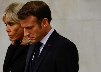 El presidente y la primera dama de Francia, Emmanuel y Brigitte Macron. SARAH MEYSSONNIER/POOL/AFP