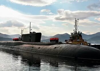 El submarino nuclear ruso K-329 Belgorod. Foto agencias.