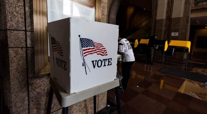 Cierran los primeros centros de voto en elecciones de medio mandato en EEUU. Foto Twitter.