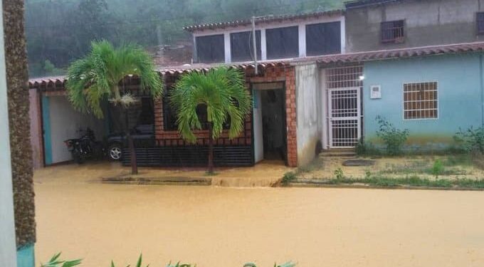 Cumaná, lluvias. Foto @ACARMONA21