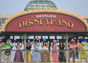 Disneyland Shanghái. Foto de archivo.