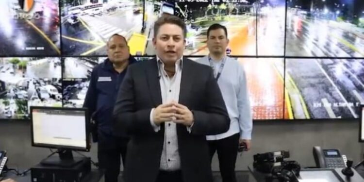 El Alcalde de Chacao Gustavo Duque. Foto captura de video.