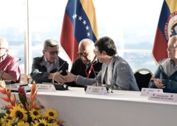 Diálogo Gobierno de Colombia y el ELN. Foto @ComisionadoPaz