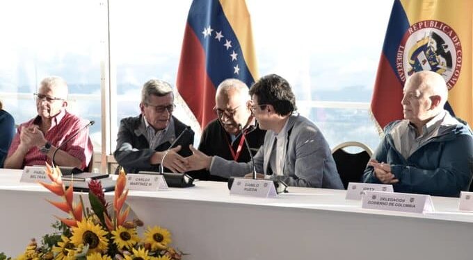 Diálogo Gobierno de Colombia y el ELN. Foto @ComisionadoPaz