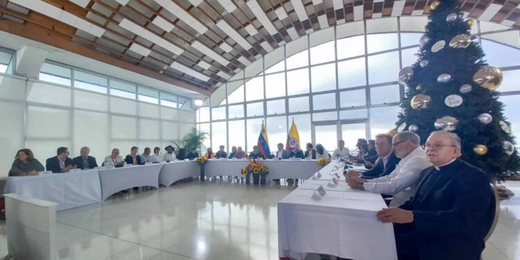 Gobierno Colombia. ELN. Diáligos de paz. Foto @CGRuizMassieu