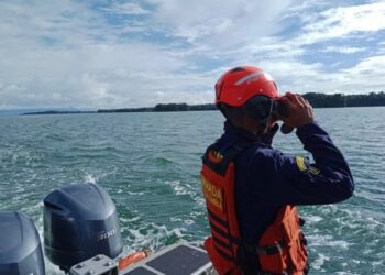 Guardacostas de la Armada de Colombia hallaron los tiburones mutilados.Armada Nacional - referencia