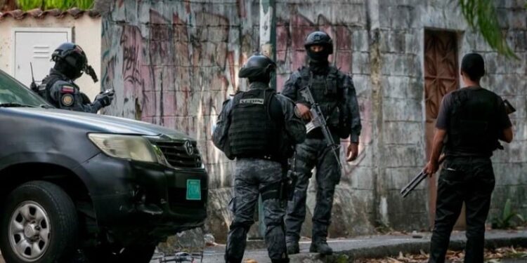 Las fuerzas de seguridad venezolanas son acusadas de ejecuciones extrajudiciales (EFE Miguel Gutiérrez)