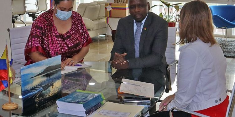 Venezuela-Guinea Bissau impulsan cooperación binacional en el área de la salud. Foto @CancilleriaVE