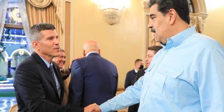 David Uzcátegui y Nicolás Maduro. Foto @PresidencialVen