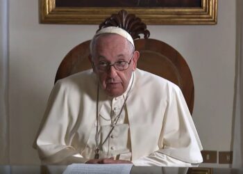 El papa Francisco dio hoy un mensaje al Arzobispado de Rosario con menciones directas al narcotráfico. Foto captura de video.