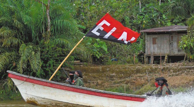 ELN levanta el paro armado en los ríos de Chocó. Foto de archivo.