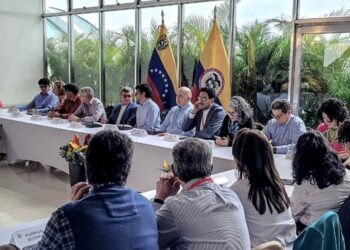 Gobierno de Colombia y ELN. Foto @BrunoRguezP