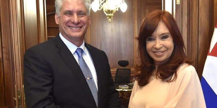 Miguel Díaz-Canel y Cristina Kirchner. Foto de archivo.