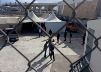 Migrantes. Foto El Heraldo de Juárez.