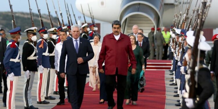 Miguel Díaz-Canel y Nicolás Maduro. Foto @luchaalmada