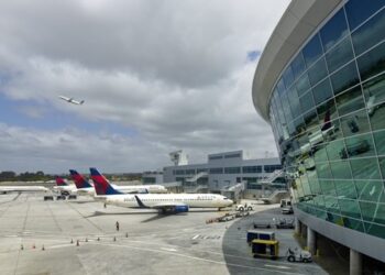 San Diego International Airport Terminal 2
Architects - HNTB