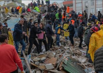 Ayuda, deportes, terremoto en Turquía. Foto agencias.