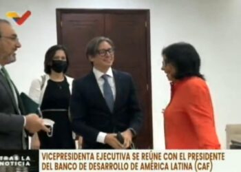 Delcy Rodríguez, reunión con el Pdte. del Banco de Desarrollo de América Latina. Foto captura de video.