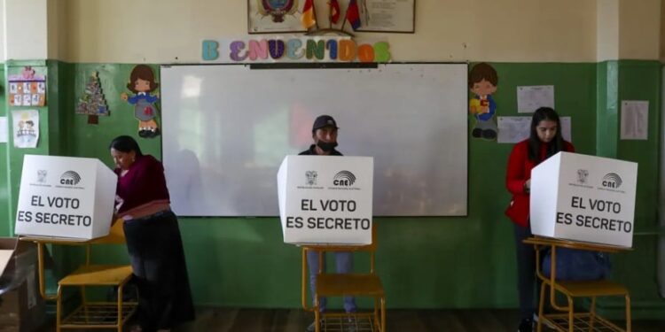Elecciones locales en Ecuador. Foto agencias.