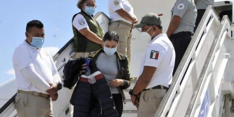 Migrantes irregulares retornados a Cuba. Foto agencias.