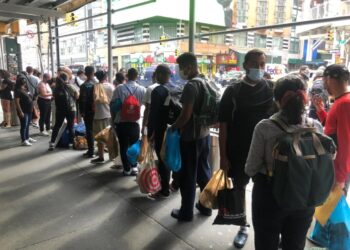 Migrantes, venezolanos, Nueva York. EEUU. Foto agencias.