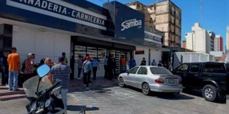 Panadería, carnicería. Samba, Maracaibo Zulia. Foto de archivo.
