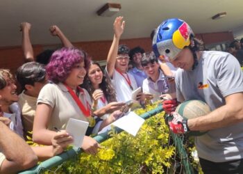 Colegio El Ángel celebra sus 46 años con Daniel Dhers