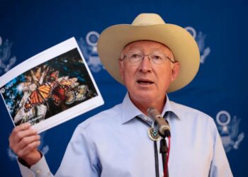 El embajador de Estados Unidos en México, Ken Salazar. Foto agencias.