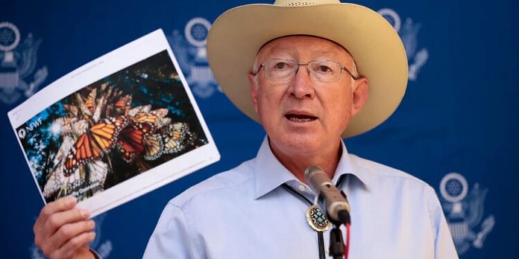 El embajador de Estados Unidos en México, Ken Salazar. Foto agencias.