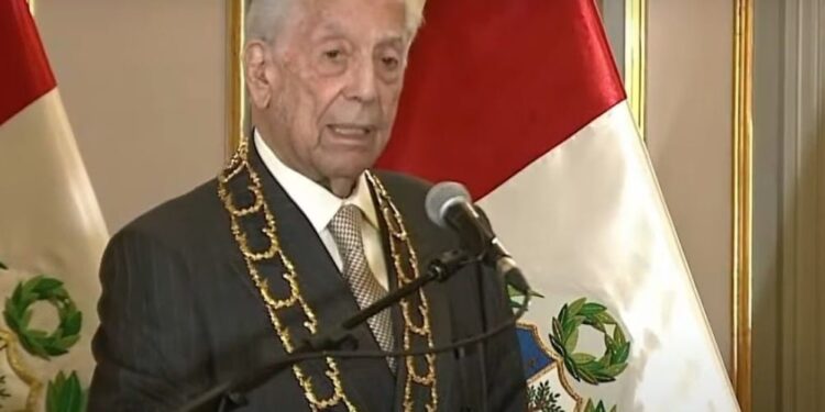 El escritor peruano-español Mario Vargas Llosa. Foto agencias,