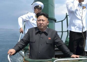 El líder norcoreano, Kim Jong-un, realizó recientemente una inspección de distintos modelos de cabezas atómicas. (FUENTE EXTERNA.)