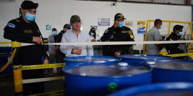 Fentalino en contenedores, Guatemala. Foto Ministerio de Gobernación