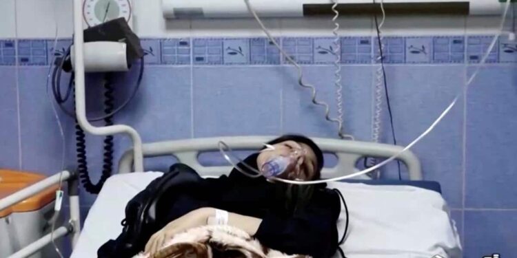 Irán, ñiñas veneno. Foto agencias.