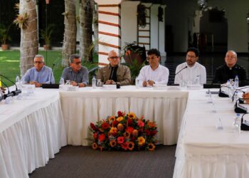 Colombia, FARC. mesa de negociación.