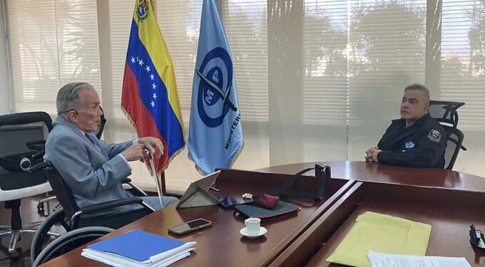Gilberto Correa en el Ministerio Pùblico. Foto @TarekWiliamSaab
