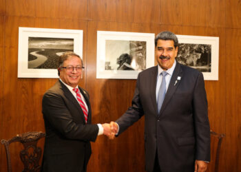 Gustavo Petro, presidente de Colombia y Nicolás Maduro. Foto @PresidencialVen