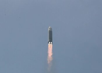 Japón activa la alerta antimisiles por un lanzamiento norcoreano