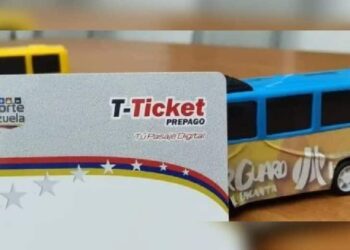 Metro de Maracaibo. T-Ticket. Foto de archivo.