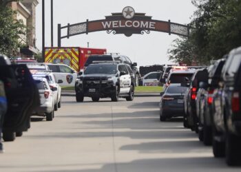 ALLEN, TEXAS - MAY 6: Emergency vehicles line the entrance to the Allen Premium Outlets where a shooting took place on May 6, 2023 in Allen, Texas. According to reports, a shooter opened fire at the outlet mall, injuring at least nine people who were taken to local hospitals. The police have confirmed there were fatalities but have not specified how many. The unidentified shooter was neutralized by an Allen Police officer responding to an unrelated call.   Stewart F. House/Getty Images/AFP (Photo by Stewart F. House / GETTY IMAGES NORTH AMERICA / Getty Images via AFP)