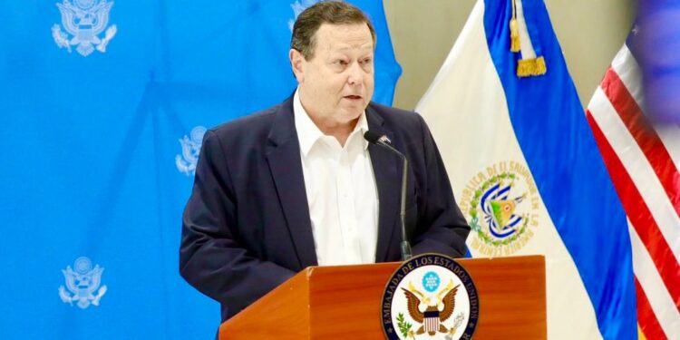 El embajador de Estados Unidos en El Salvador, William Duncan. Foto de archivo.