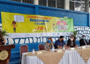 Honduras. Campaña nacional de desparasitación. Foto agencias.