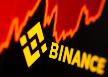 FILE PHOTO: Binance logo and stock graph are displayed in this illustration taken, June 28, 2021. REUTERS/Dado Ruvic/Illustration/File Photo