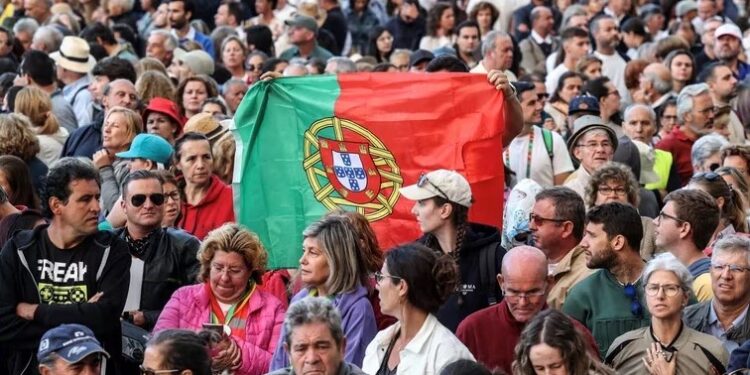 Fieles en la Jornada Mundial de la Juventud en Portugal (via Reuters)