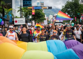 Marcha LGBTQ+ en Caracas. Foto agencias.