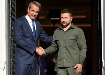 Volodimir Zelensky y Kyriakos Mitsotakis (Reuters)