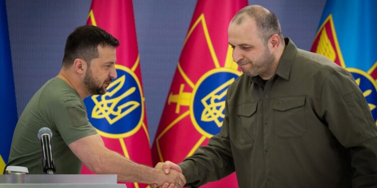 This handout photograph taken and released by the Ukrainian Presidential press service on September 7, 2023, shows President of Ukraine Volodymyr Zelensky (L) shaking hands with the newly appointed Minister of Defense Rustem Umerov (R) during official introducing  to the leadership of the Ministry of Defense of Ukraine, the General Staff of the Armed Forces of Ukraine and the heads of relevant units. (Photo by Handout / UKRAINIAN PRESIDENTIAL PRESS SERVICE / AFP) / RESTRICTED TO EDITORIAL USE - MANDATORY CREDIT "AFP PHOTO / Ukrainian Presidential press service " - NO MARKETING NO ADVERTISING CAMPAIGNS - DISTRIBUTED AS A SERVICE TO CLIENTS