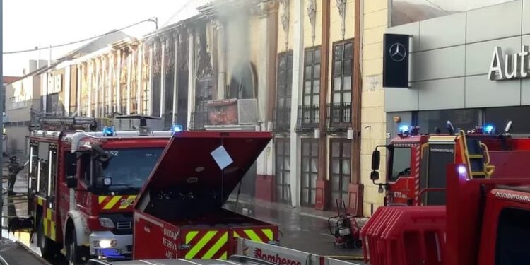 Al menos 11 fallecidos en el incendio de la discoteca en Murcia. Foto Europa Press