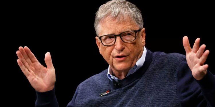 La preocupación de Bill Gates por los efectos de la inteligencia artificial refleja su reconocimiento de los riesgos reales que esta implica. | Foto: Getty Images for TIME