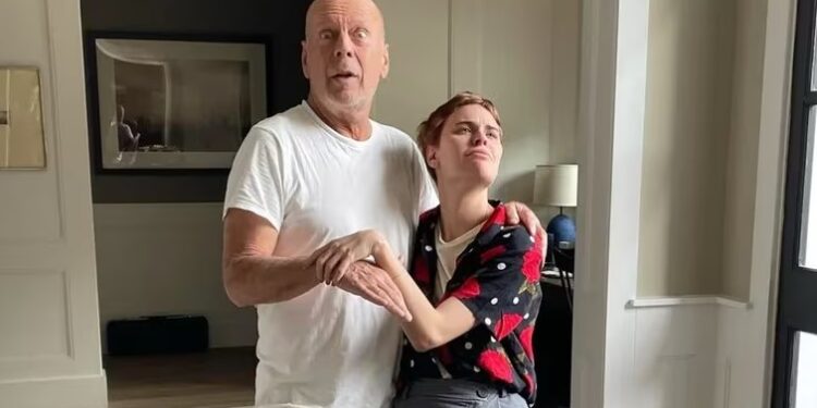 Tallulah Willis declaró que su padre sigue siendo el mismo a pesar de la enfermedad (Créditos: Instagram/Tallulah Willis